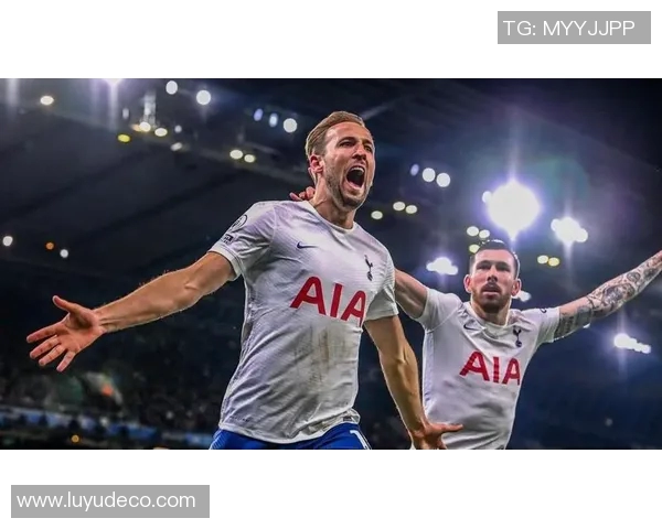 凯恩的传奇旅程:从足球天才到世界级教练的蜕变与影响