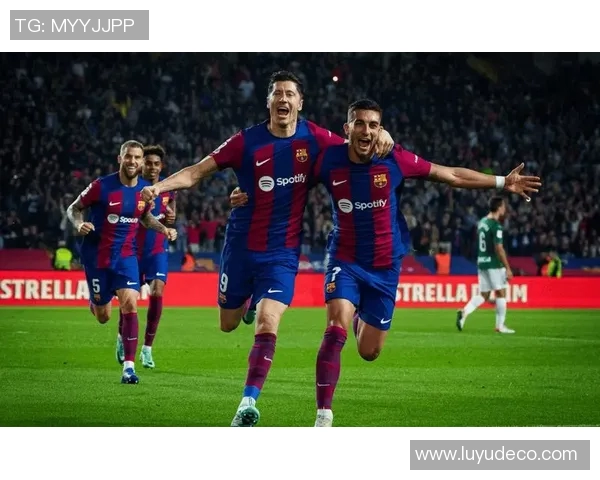 巴塞罗那主场迎战韦斯卡争夺西甲联赛关键三分之战