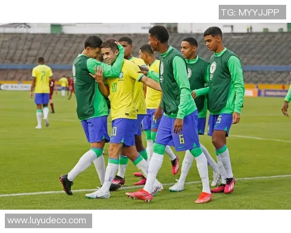 自由与帕尔梅拉斯的激烈对决谁能在这场较量中笑到最后